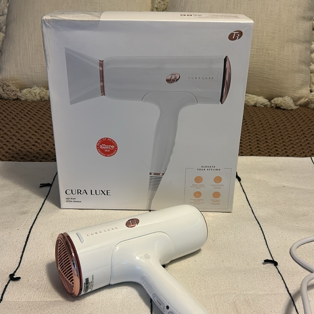 T3 Cura Luxe Hair Dryer | Like New — used one time